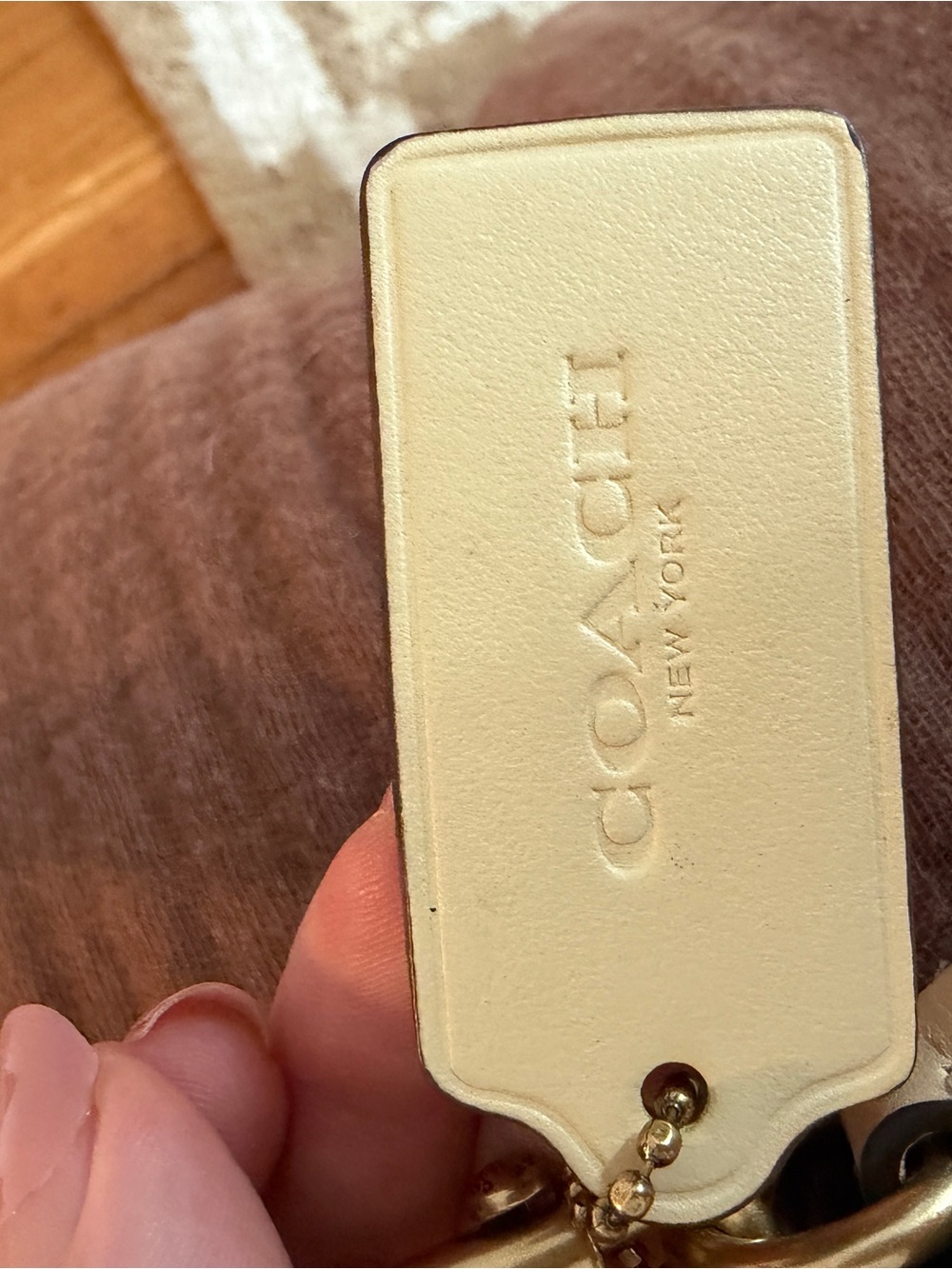Coach Cream Baguette ‘Jet’ Shoulder Bag - Picture 8 of 11